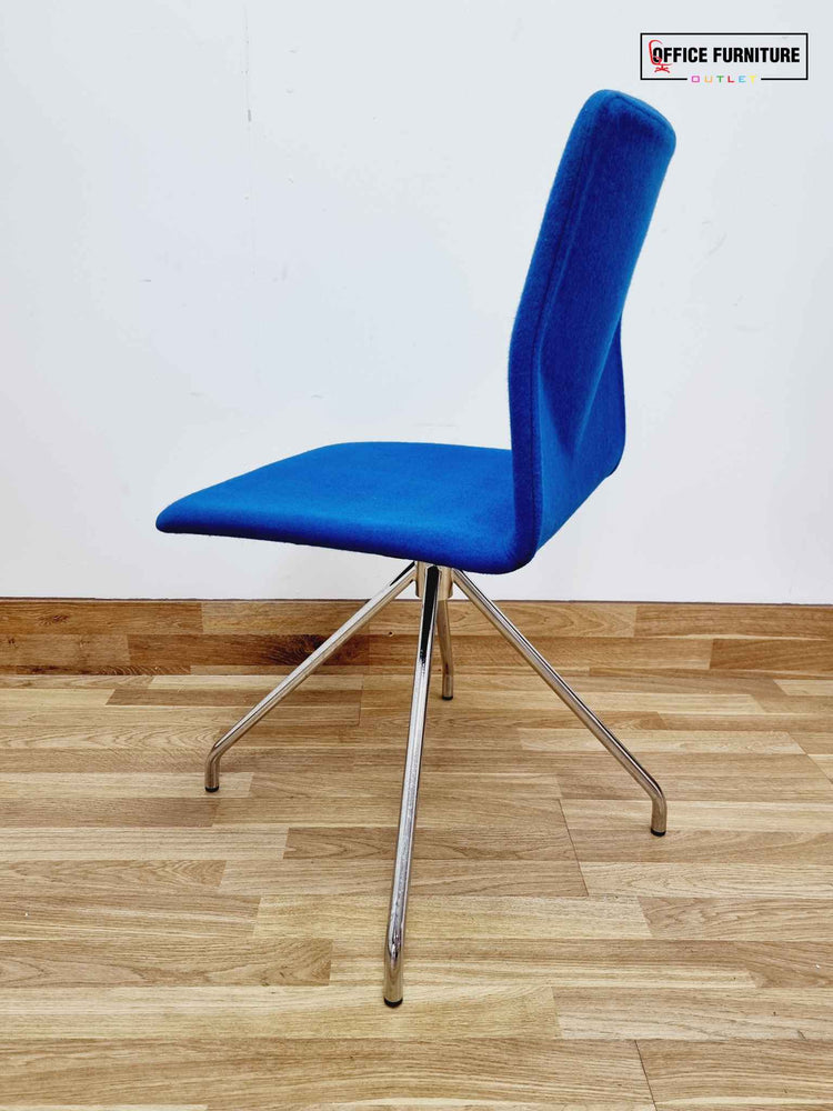 Set of Two Blue Modern Visitor Chairs