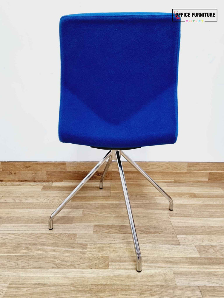 Set of Two Blue Modern Visitor Chairs