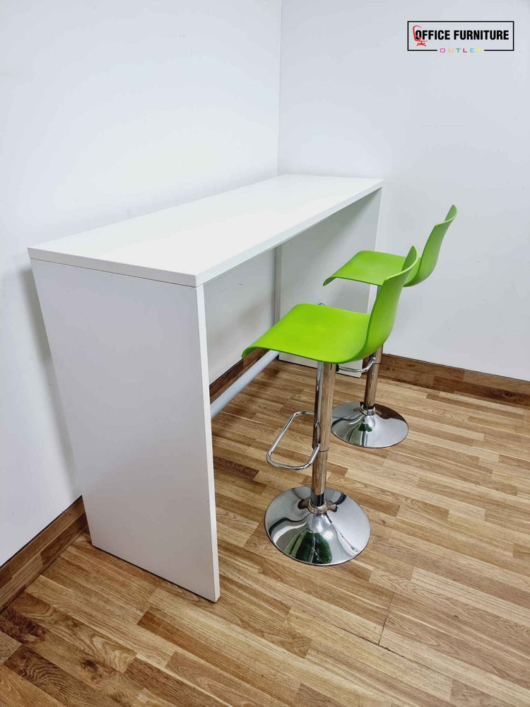 Breakfast Bar Table with Lime Stools