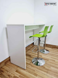 Breakfast Bar Table with Lime Stools