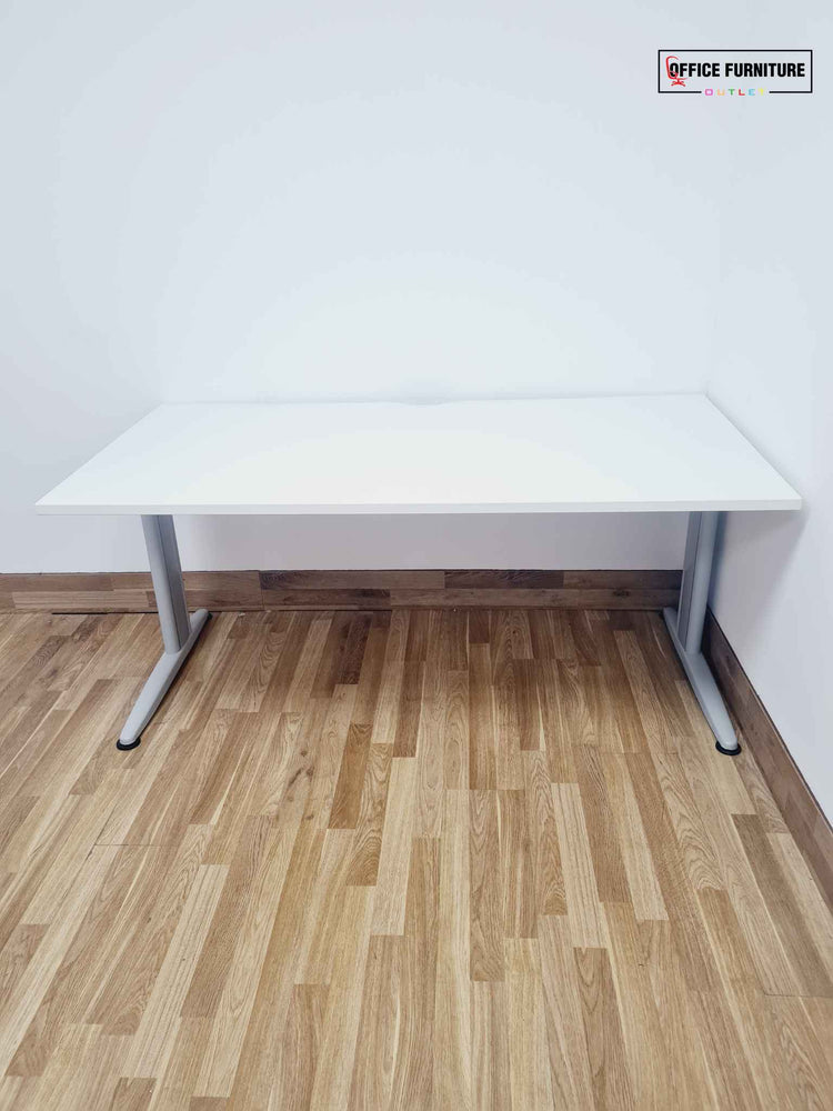 Senator Branded White Straight Desk (160cm x 80cm) Grade B