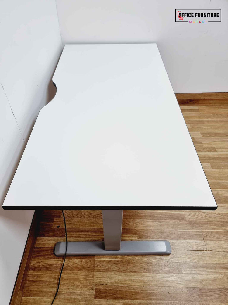 Electric Height Adjustable White Desk (160cm X 80cm)