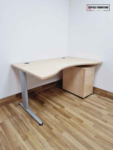 Double Wave Maple Desk (140cm x 90cm) (160cm x 90cm)