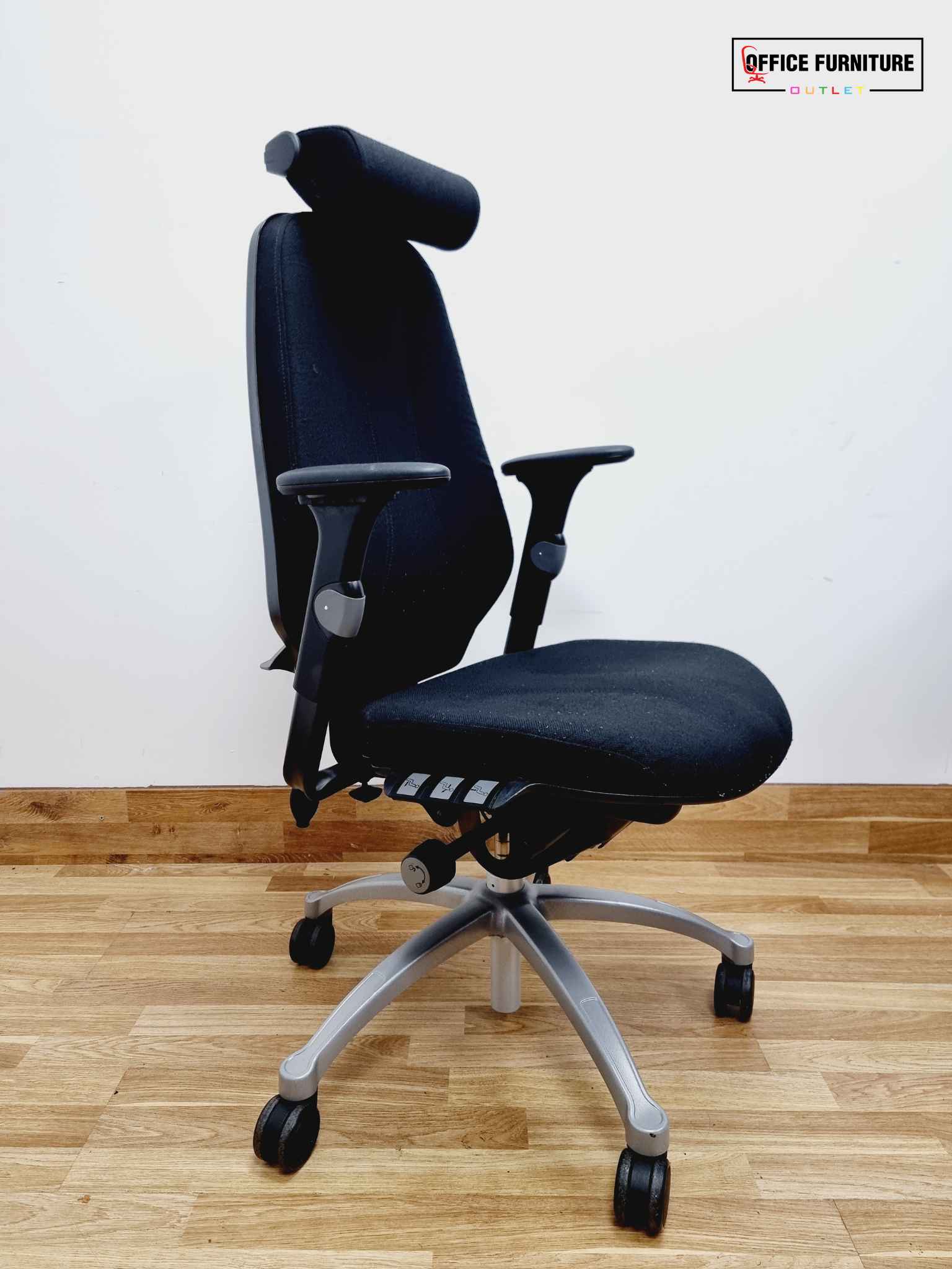 RH Logic 400 With Headrest Premium Office Chair