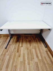 Straight White Office Desk (140cm x 80cm)