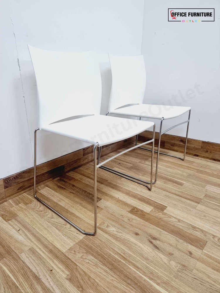 Set of Two Connection Stackable Chairs