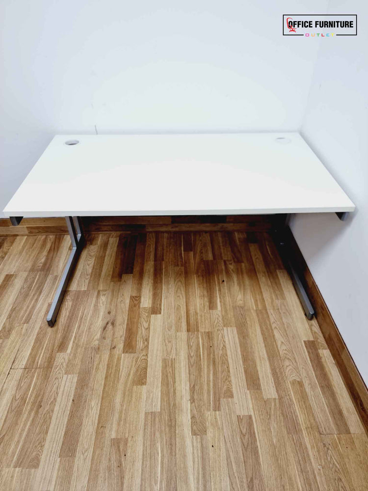 Straight White Office Desk (140cm x 80cm)