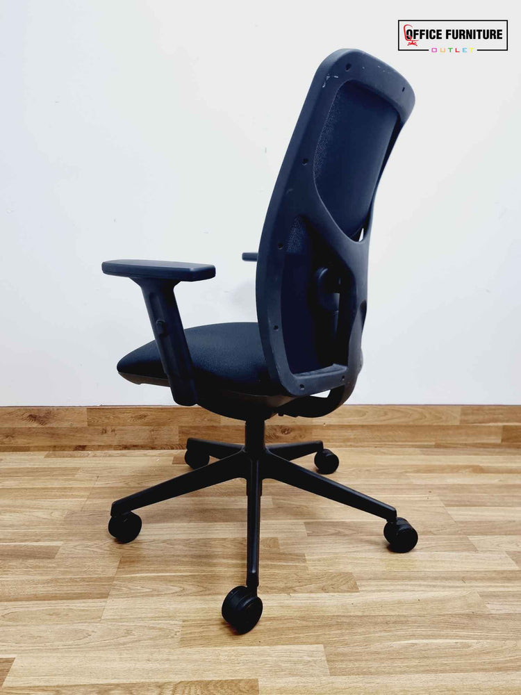 Black Mesh Back Torasen Office Chair (SC84)